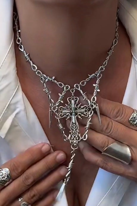 Collar cruz