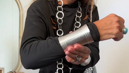 Pulsera ancha