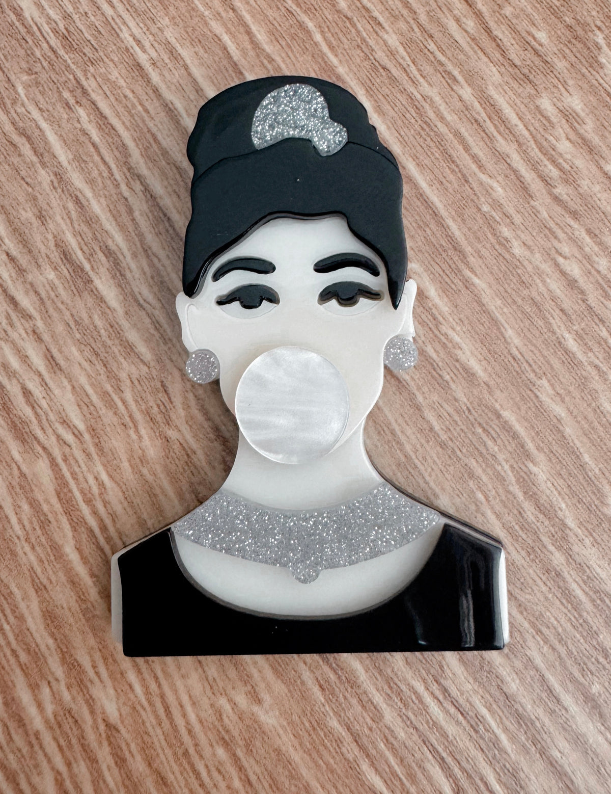 Broche Srt