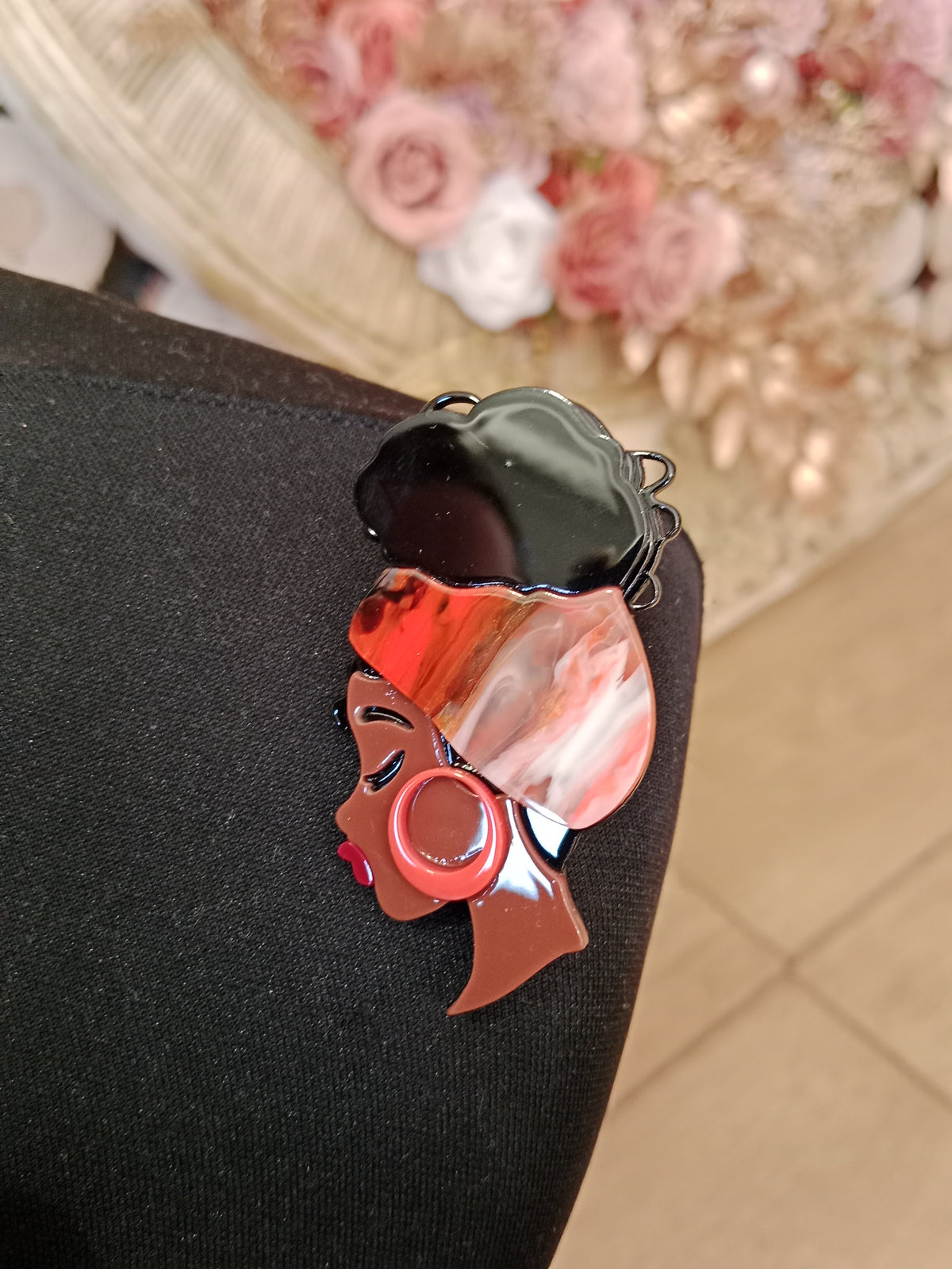 Broche África