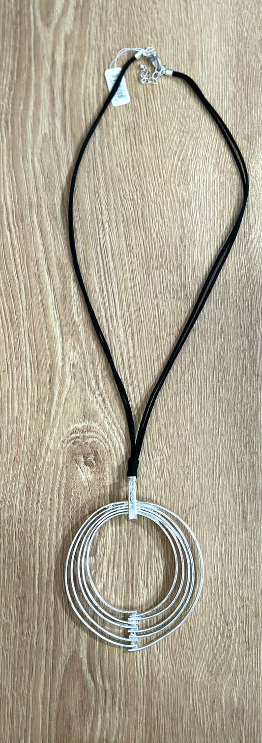 Collar Triple